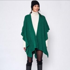 Ruffled Ruana Wrap - Green